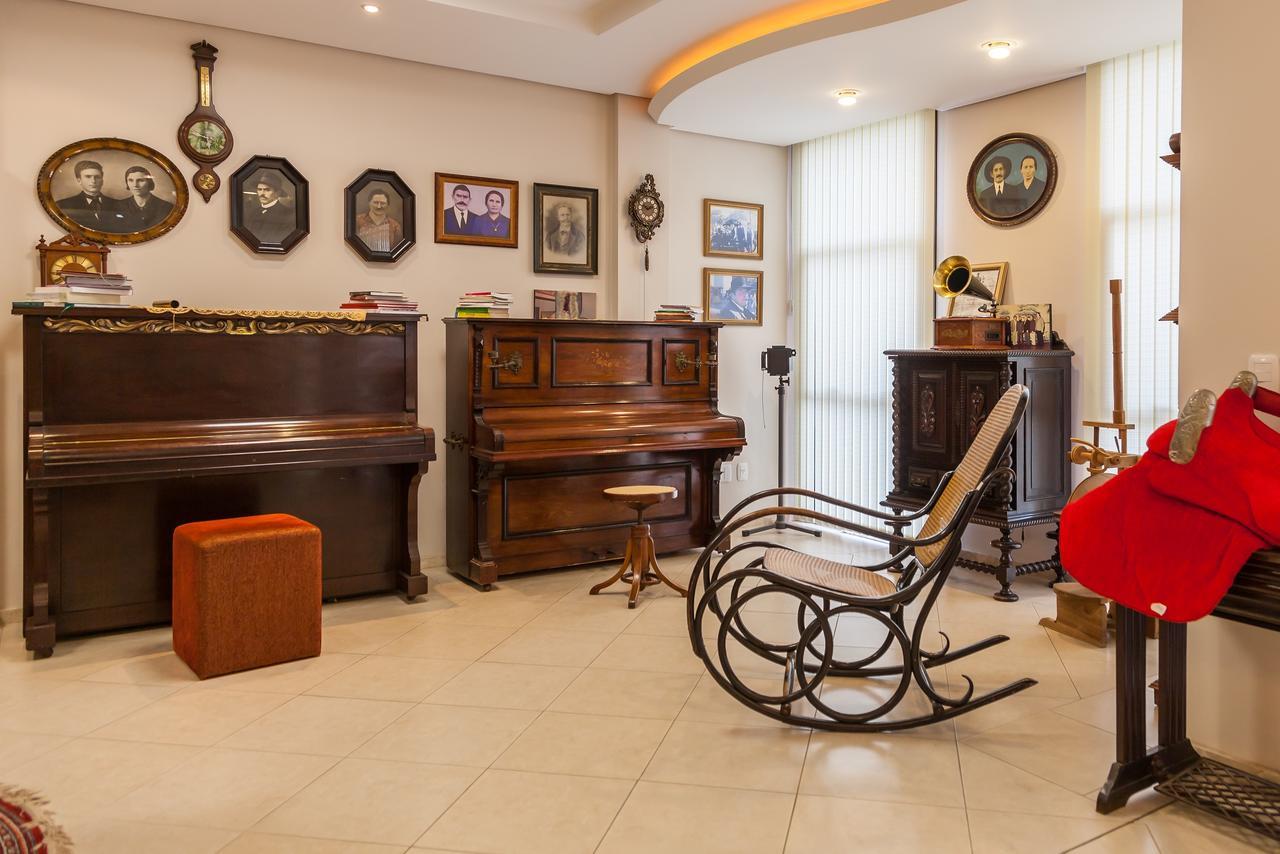 פלורס דה קוניה Hotel Fiorio מראה חיצוני תמונה