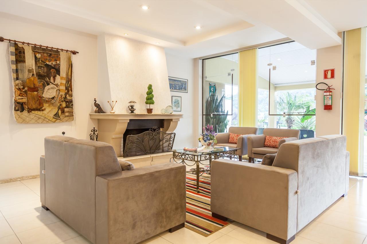 פלורס דה קוניה Hotel Fiorio מראה חיצוני תמונה