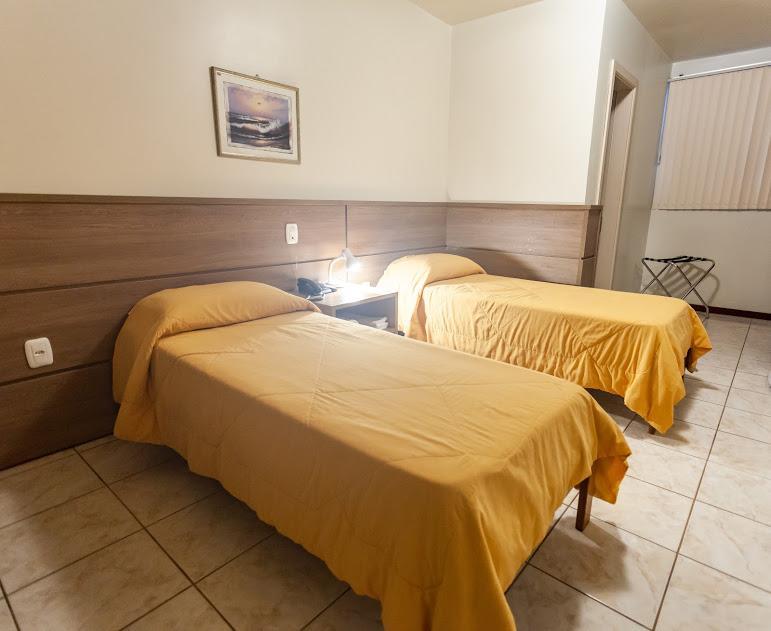 פלורס דה קוניה Hotel Fiorio מראה חיצוני תמונה