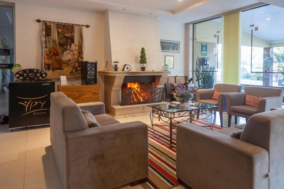 פלורס דה קוניה Hotel Fiorio מראה חיצוני תמונה