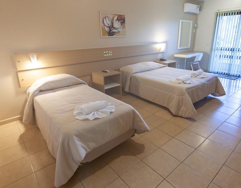 פלורס דה קוניה Hotel Fiorio מראה חיצוני תמונה